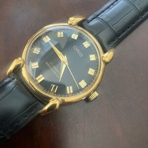 Rare vintage Oris hand wind 1970s watch